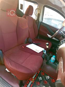 نیسان نەڤارا